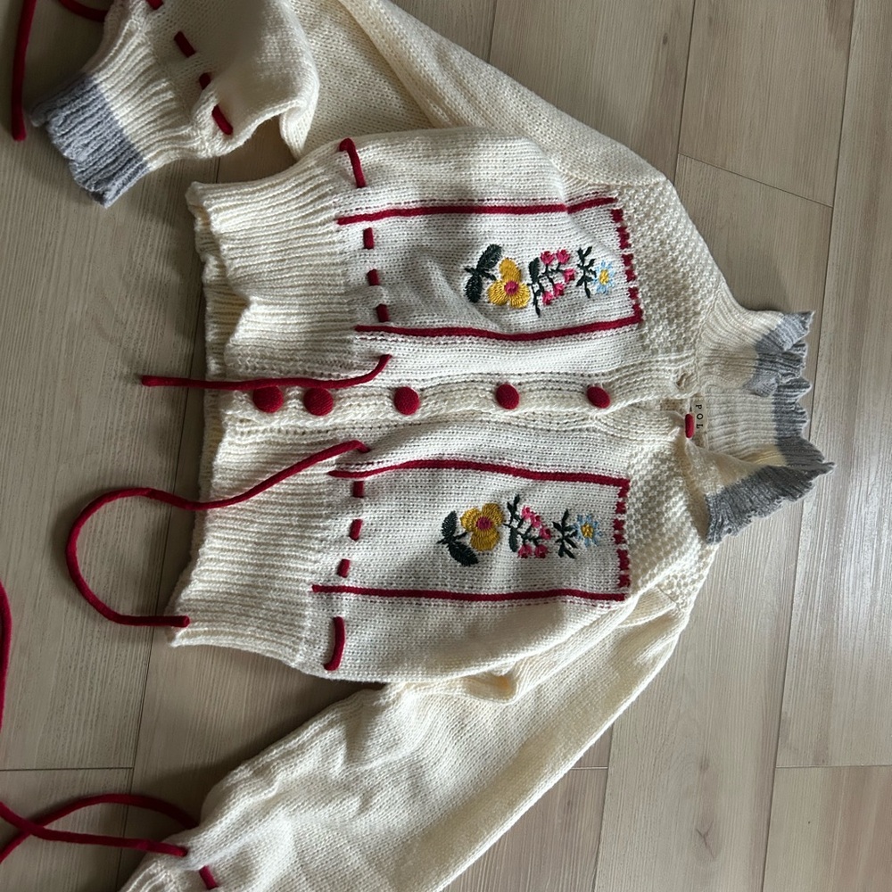 POL Floral Embroidered Cream Sweater size m - Picture 3 of 7